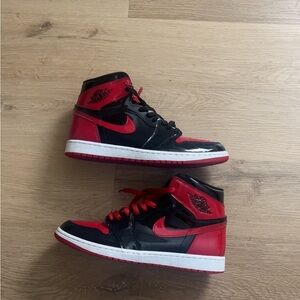 Nike Air Jordan 1 patent bred